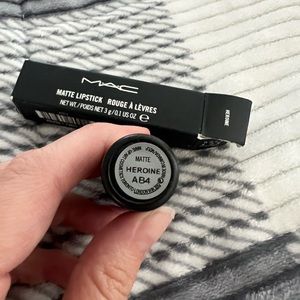 MAC matte Lipstick Heroine